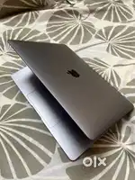 Apple MacBook Air 8GB/256 GB Perfect Condition