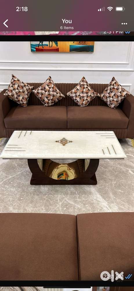 5 seater sofa + center table