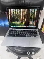 (Apple Macbook Air M1 13-inch)