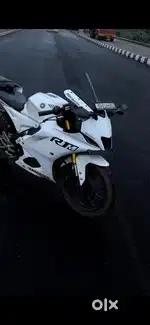 Selling my R15 V4