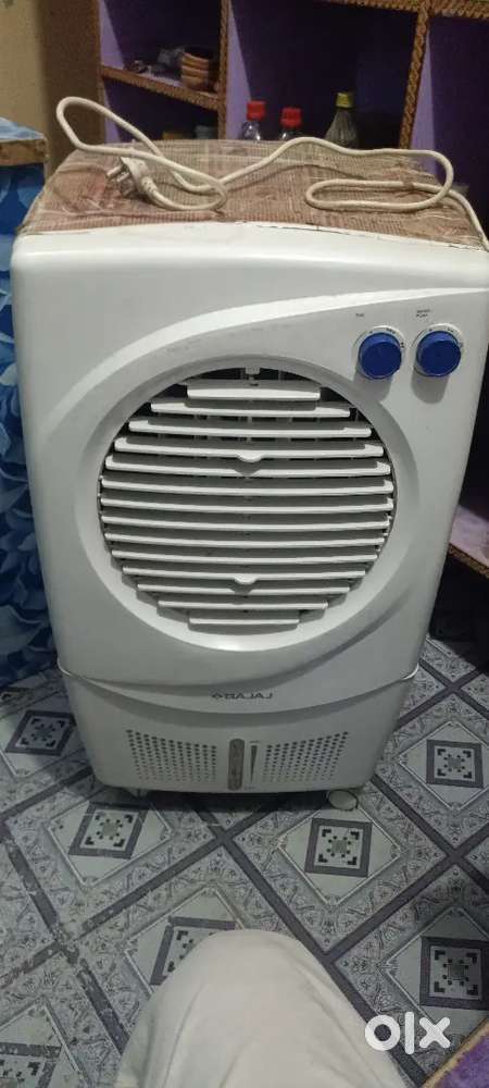 Bajaj cooler
