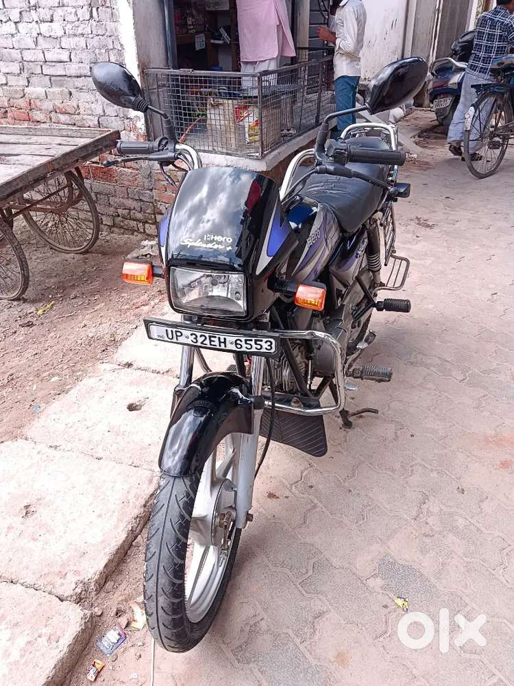 Bahut hi achhi gadi hai self start hai