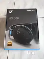 Sennheiser HD600 monitor headphones over ear