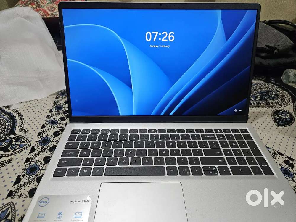 DELL INSPIRON 15 3000