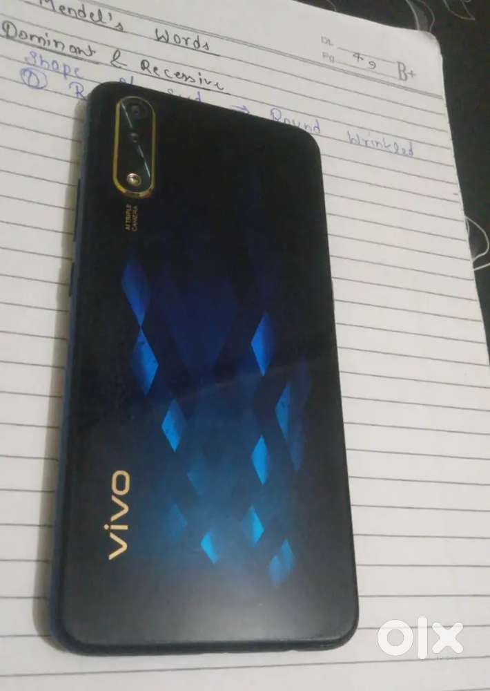 Vivo s1 6/128 ram