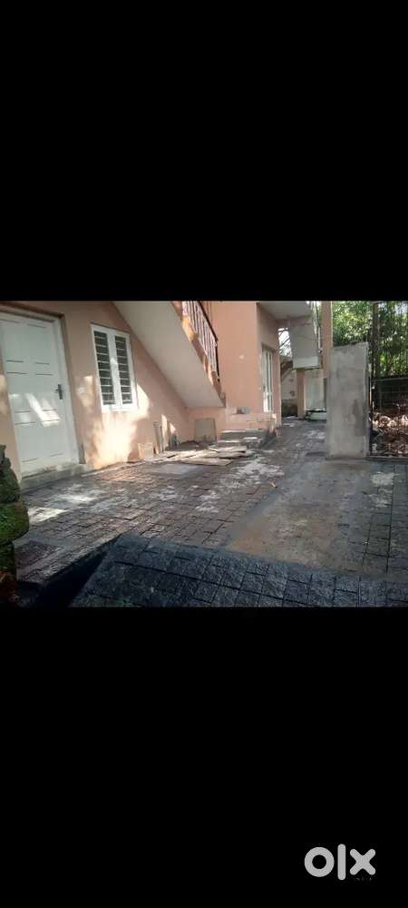 Sharing accomodation for Students, employed bachelors.1Bhk, 2bhk. Male