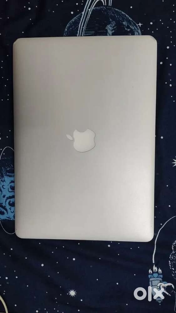 MacBook Air (13-inch, 2017)

Display 13.3-inch  LED-backlit