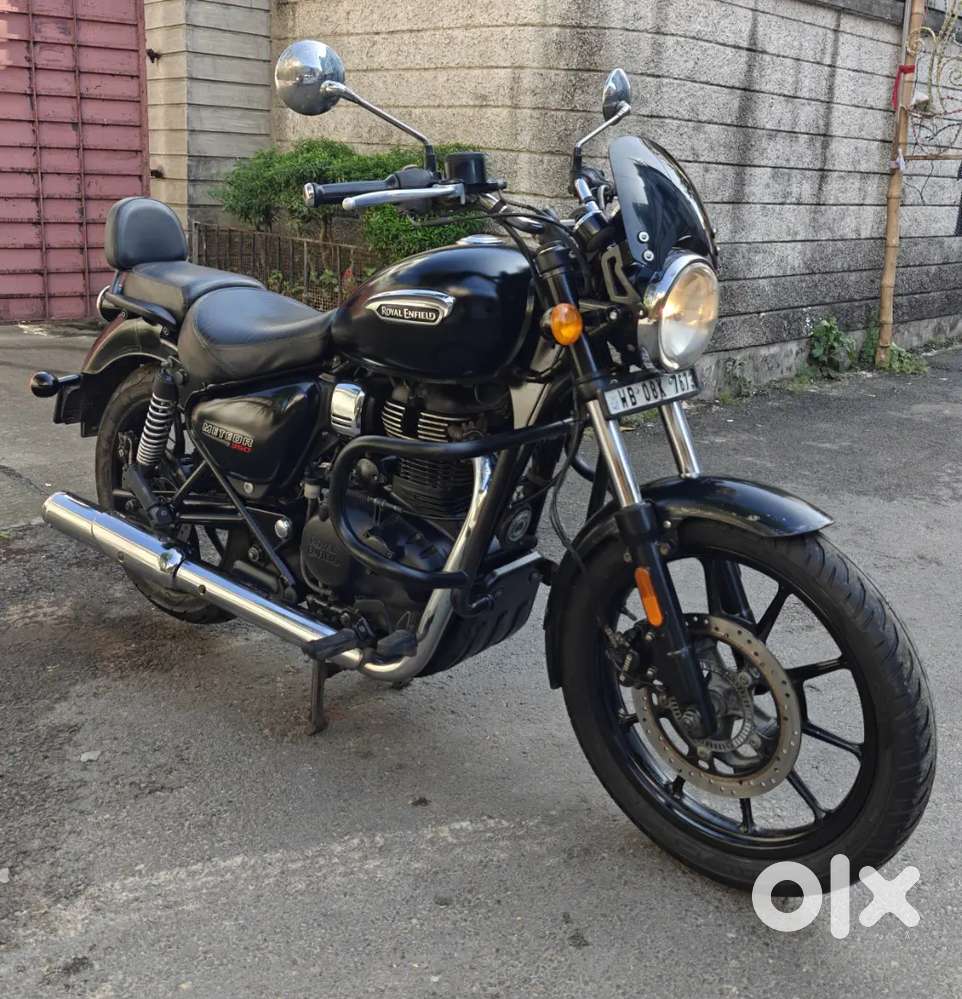 Royal Enfield Meteor 350cc Bs-6 model bike.