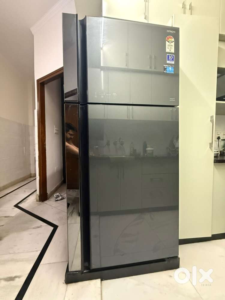 Hitachi 3 year old “600 litres” fridge with very good condition