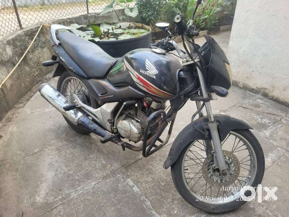 UNICORN TWO WHEELER 14000/-
