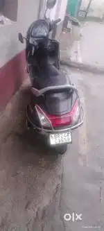 Gadi koi chalane wala nahi hai rakha huaa hai