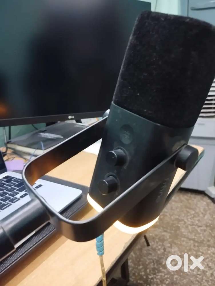 Fifine AM8 XLR/USB Dynamic Mic