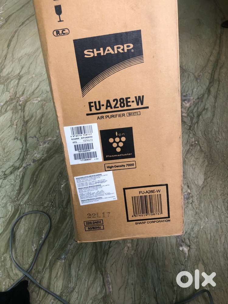 Air purifier (sharp brand) white