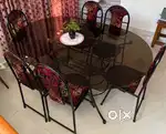 Dining table 6 seater glass top