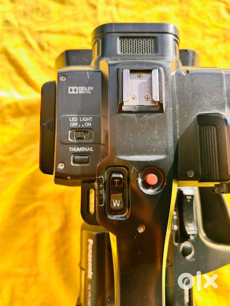 Panasinic pv 100