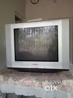 SAMSUNG FLAT TV