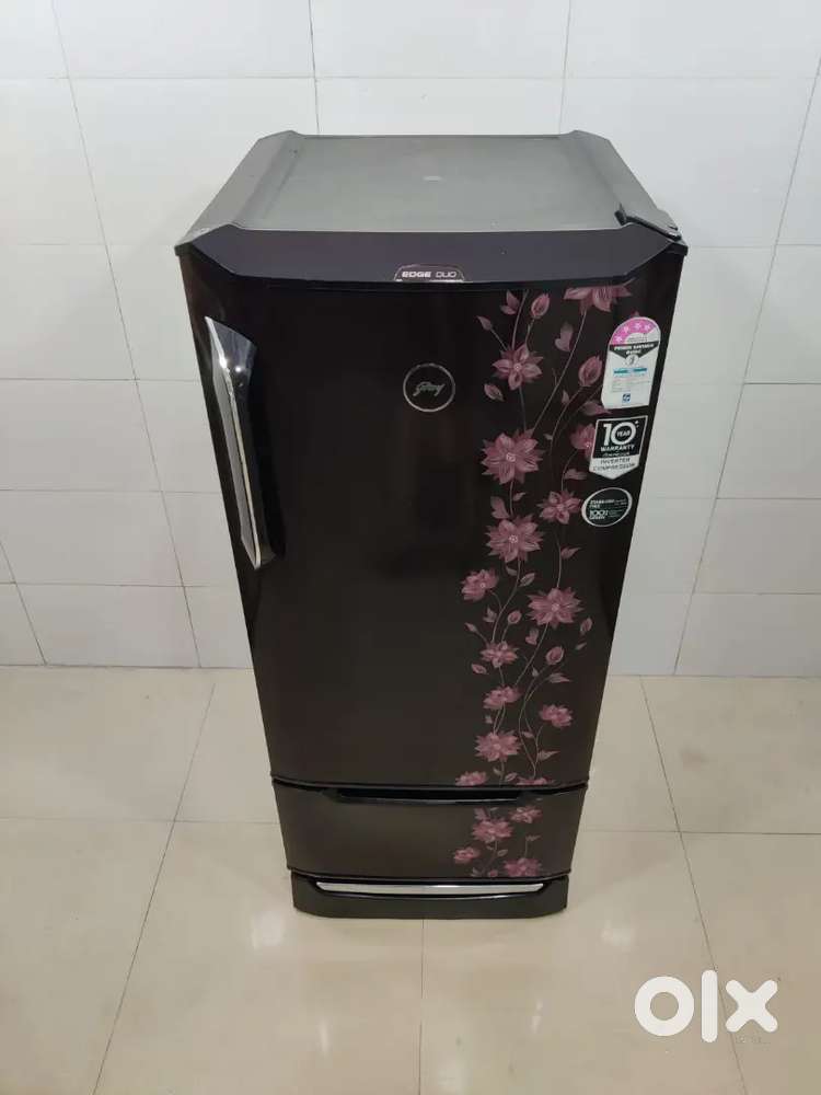 -$ New fridge used only for 2 months customer wants to go back they sl