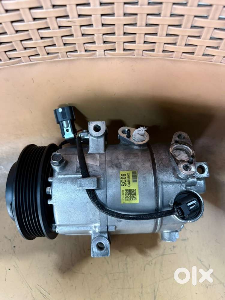 ELENTRA CAR AC COMPRESSOR ORIGINAL AND GENIUNE AC COMPRESSOR