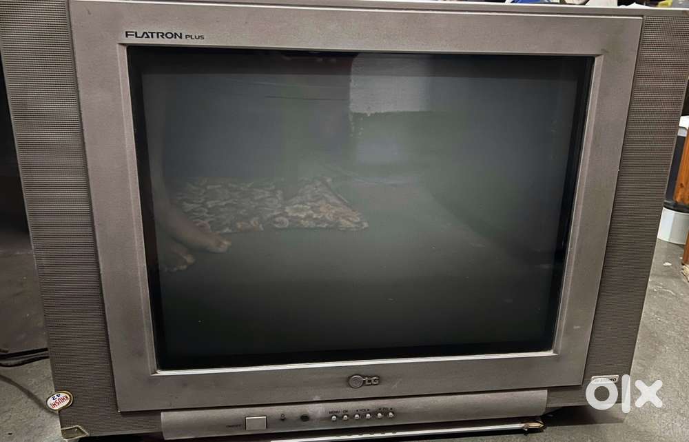 LG TV FLATTON PLUS 22 inch