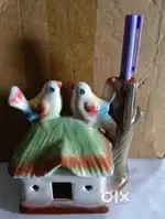 Ceramic pen stand