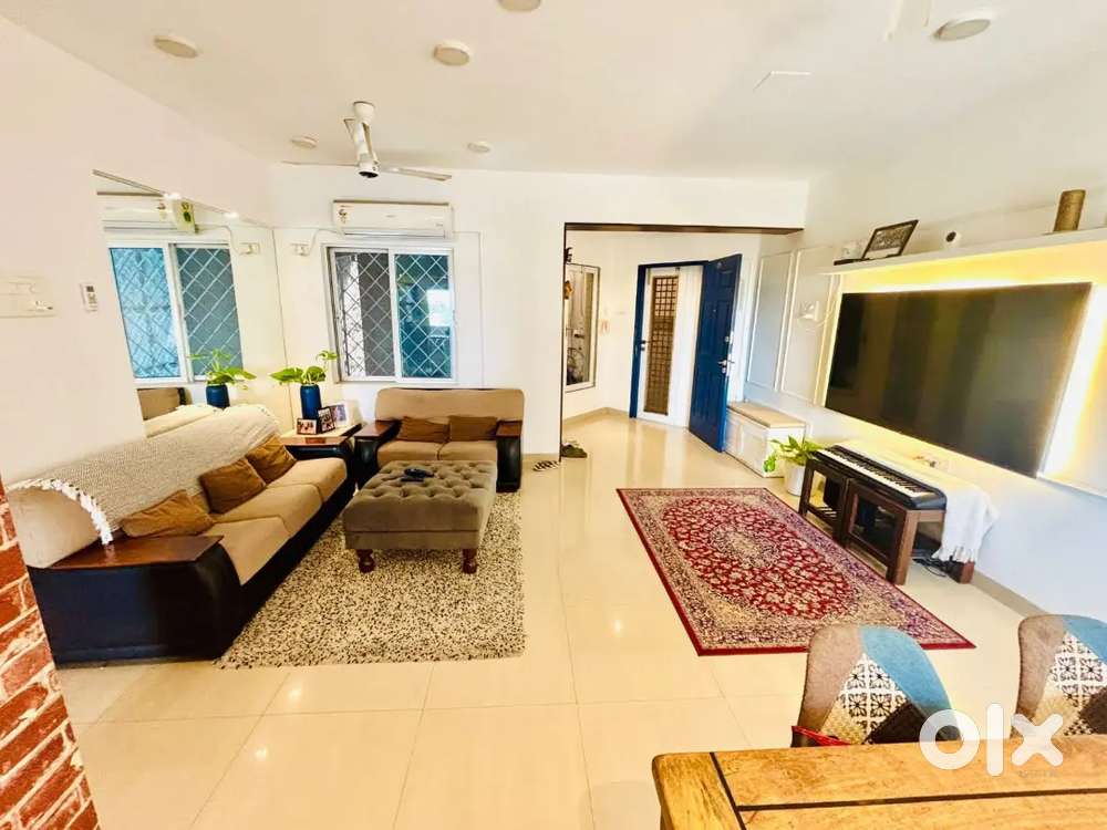 Sea View 4Bhk Flat On 25th Floor On Palm Beach Road Sanpada at 12.5Cr