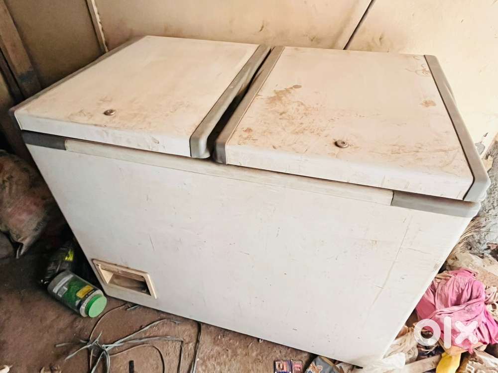 Voltas Deep fridge 320 Liter 2 years old urgently sale