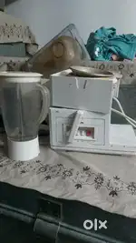 Mixer grinder with juicer