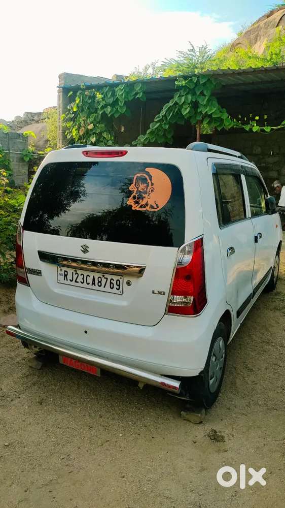 Neet and clean well enjion petrol + lpg android apple car play fitted