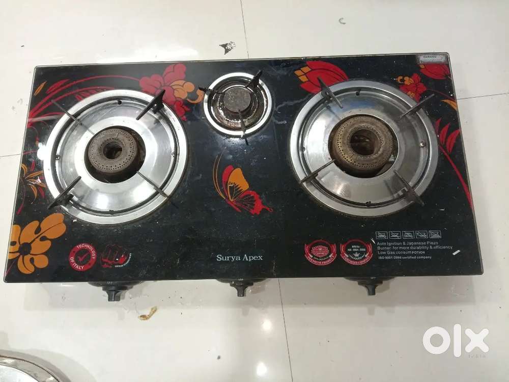 Surya three burner gas stove