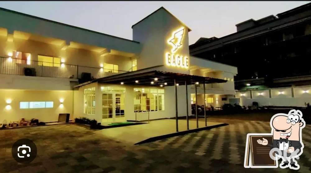 F & B service ( BAR )