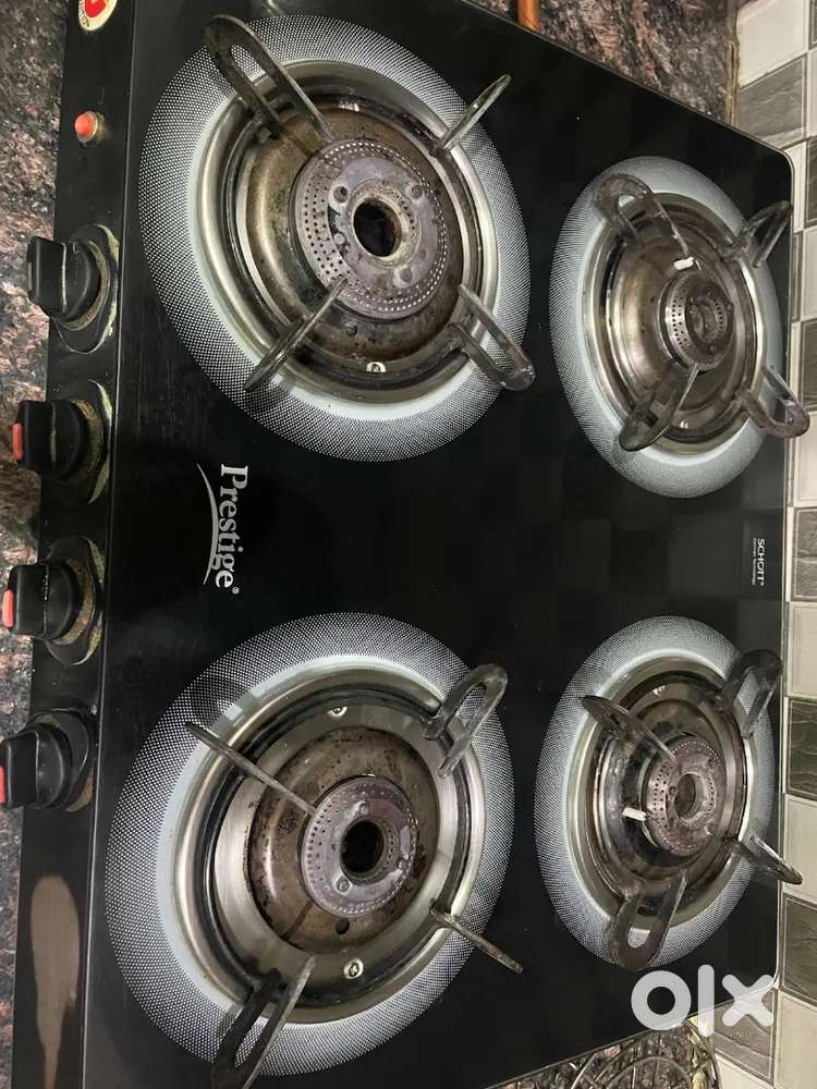 Prestige gas stove  4 burners