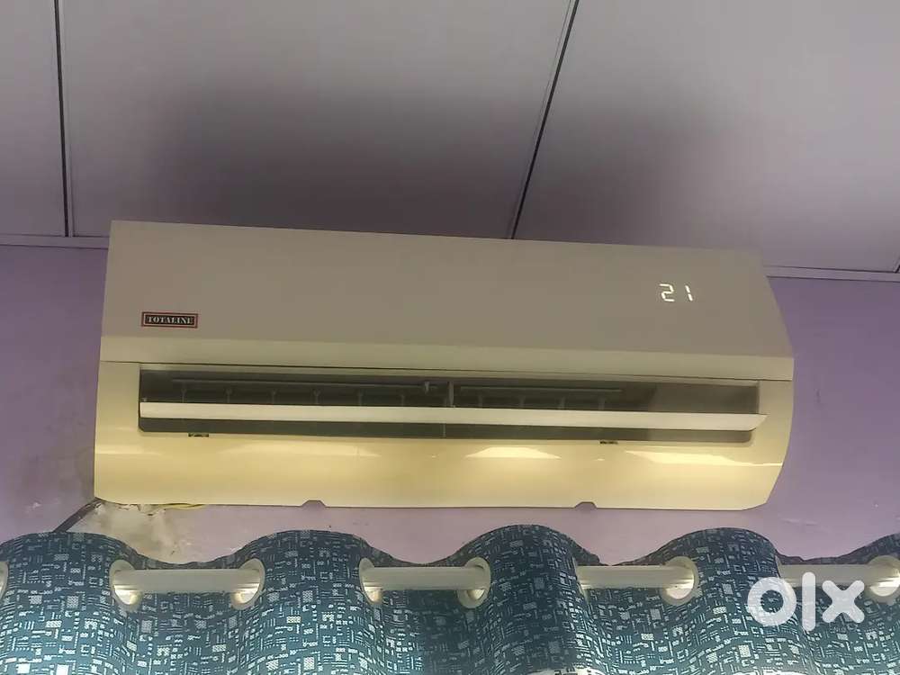 1 TR brand new conditions with copper pipe gass etc