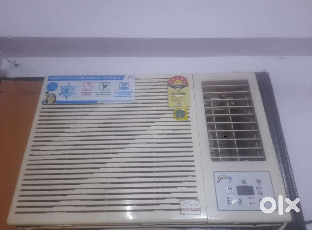 Mint condition WINDOW AC