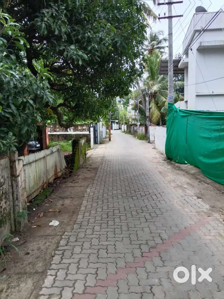 PLOT SALE NEAR EDAPPALLY