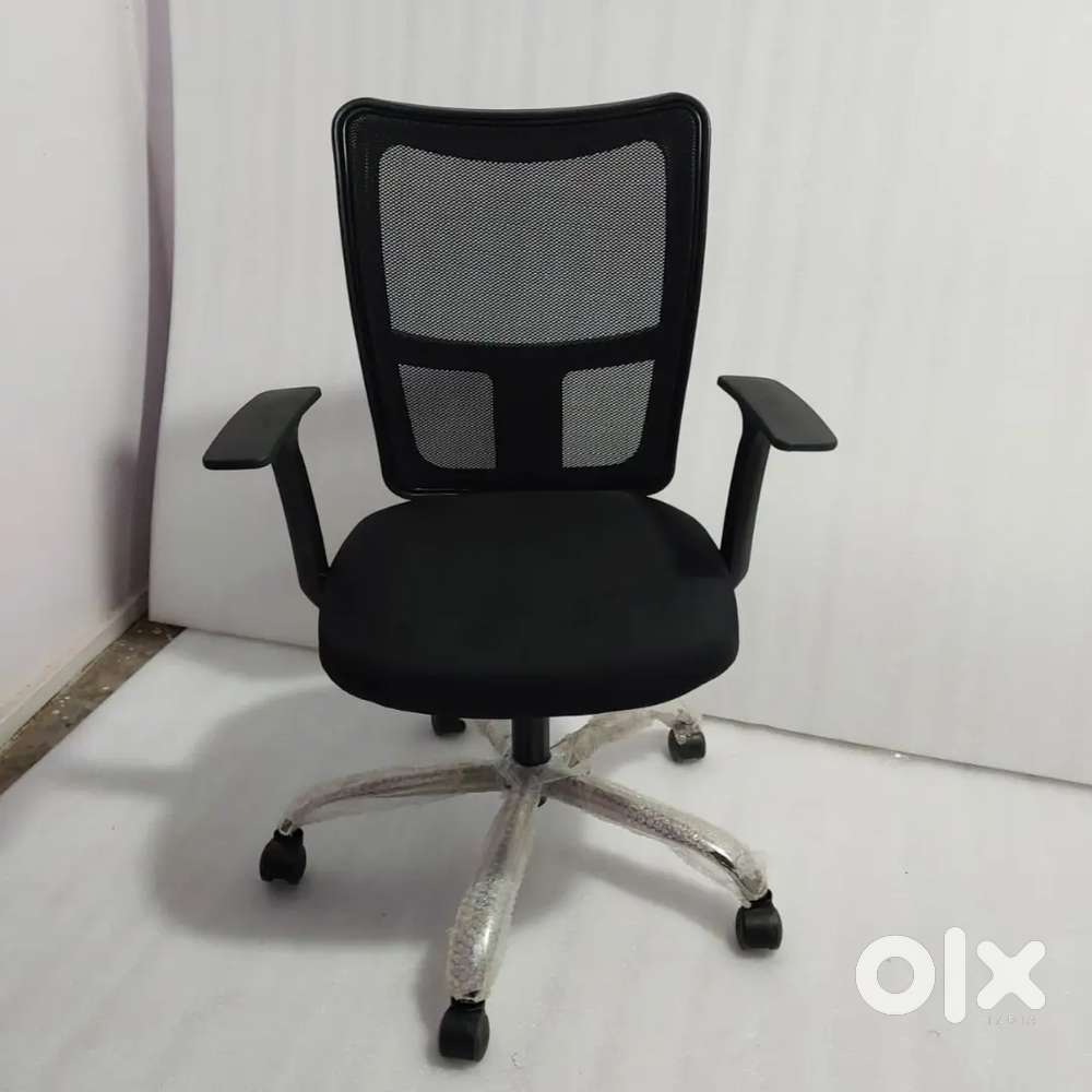 Staff Revolving Office Chair in Bangalore