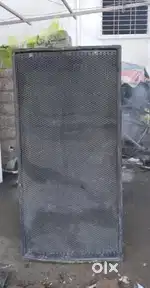Canon 4 scoop base  ( 1000 watt dynatech speakers )
