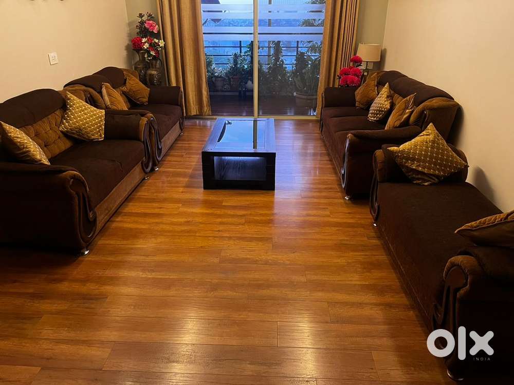 9 Seater Family Sofa for Sale (with Center Table)