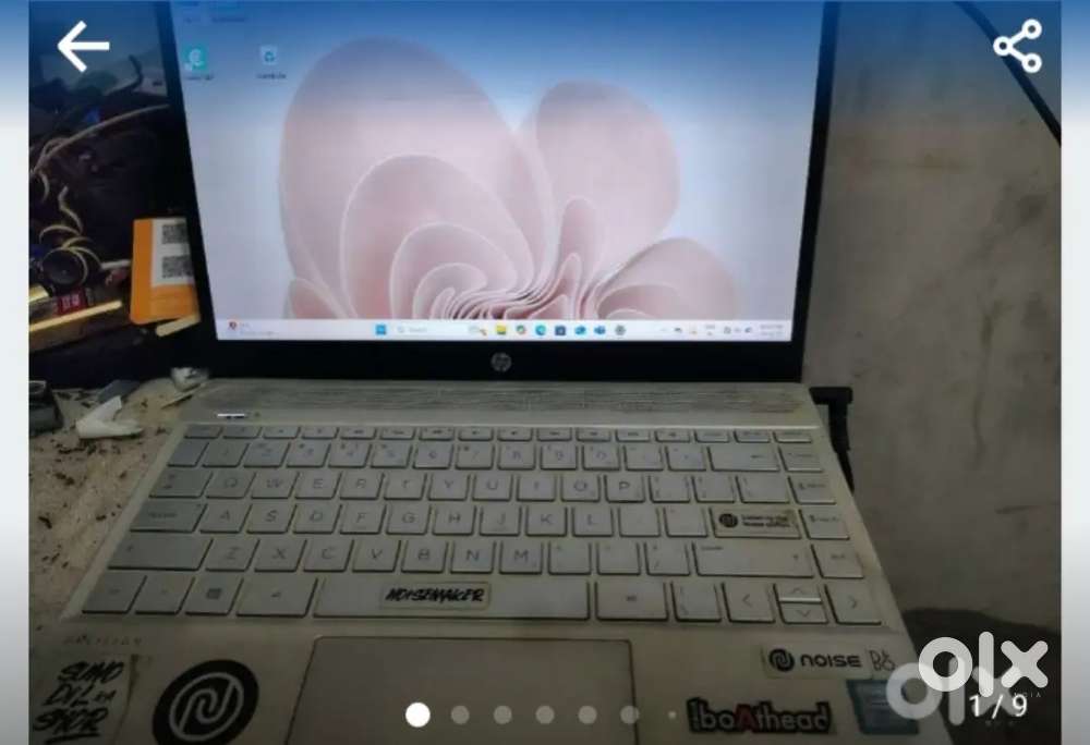 HP pavilion laptop 13 8th gen windows 11 mint condition with laminatio