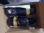 Men safety shoes