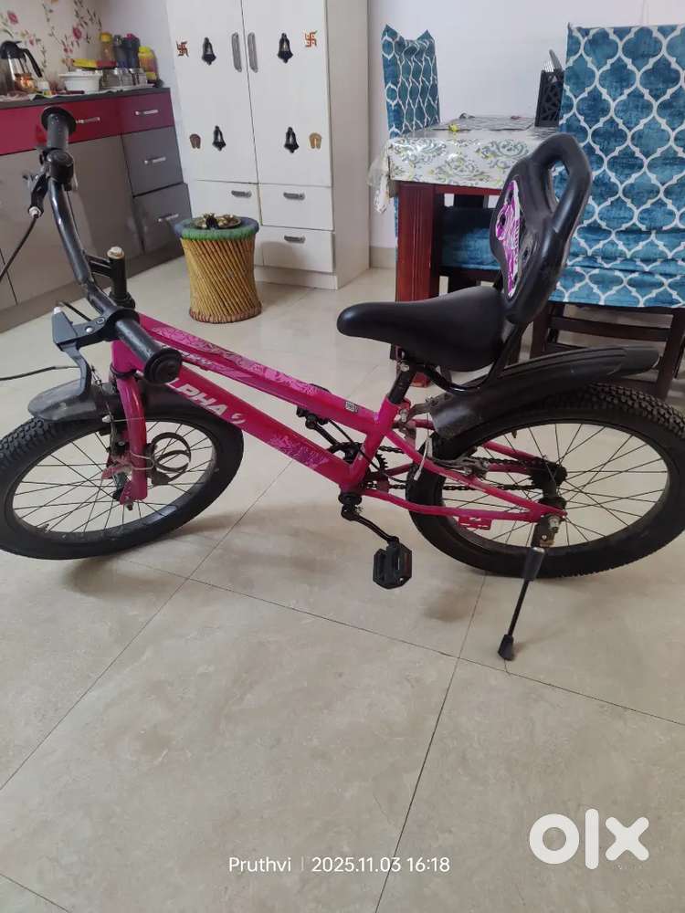 Girl cycle