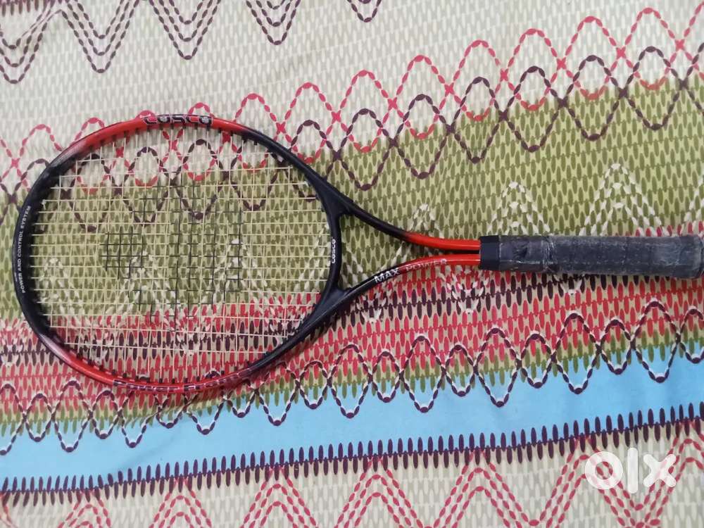 Tennis racket