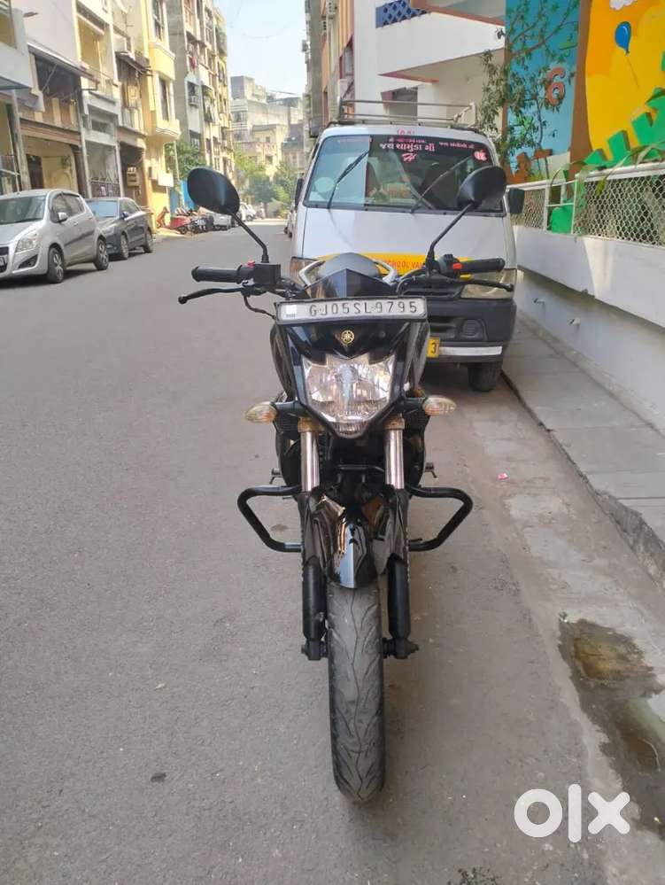 Yamaha fz-s V.2 soowroom candison bike