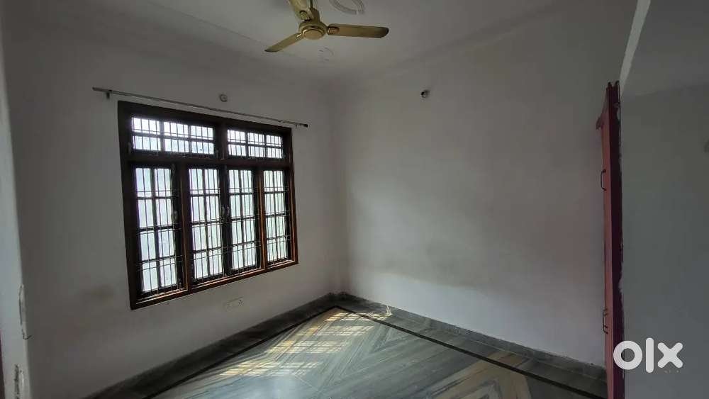 2 BHK HOUSE FOR RENT AT GOOD LOCATION