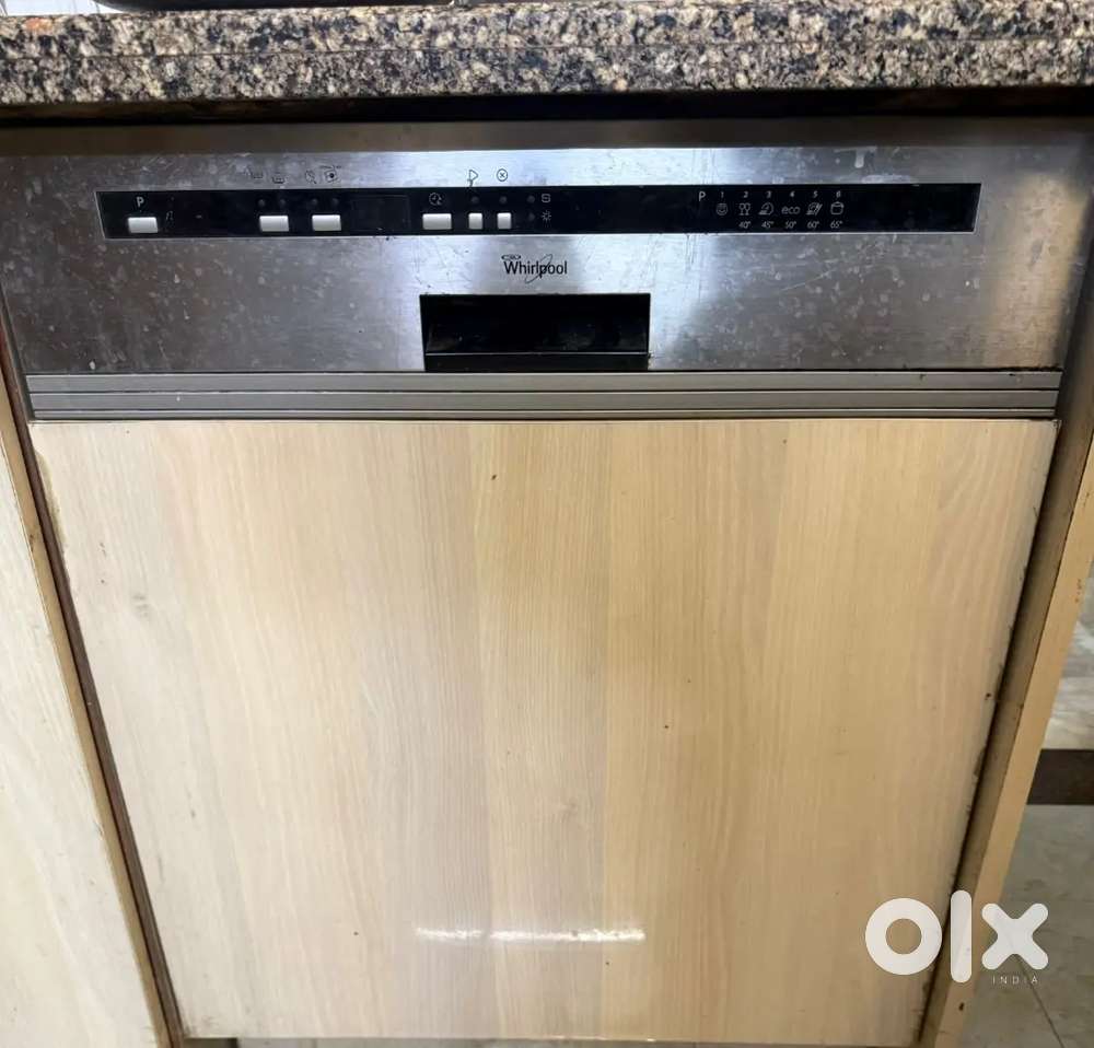 (Whirlpool dishwasher) never used once!