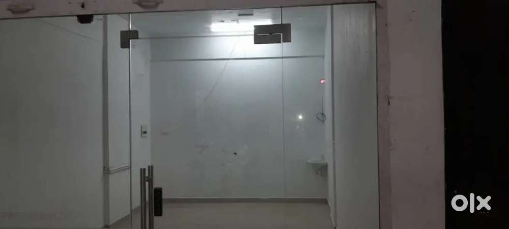 SHOP/OFFICE SPACE FOR RENT AT OPPOSITE LIC PATTOM