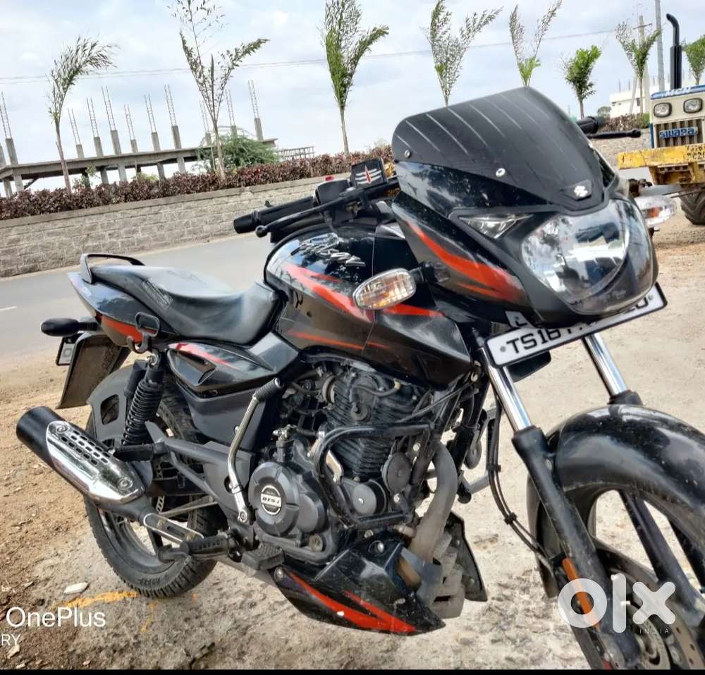 Pulsar 150 BS6