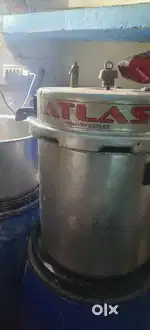 1  month old 40 litre cooker