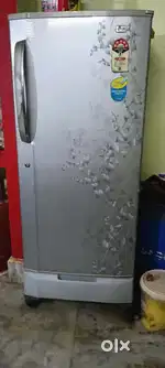 LG FRIDGE 215L