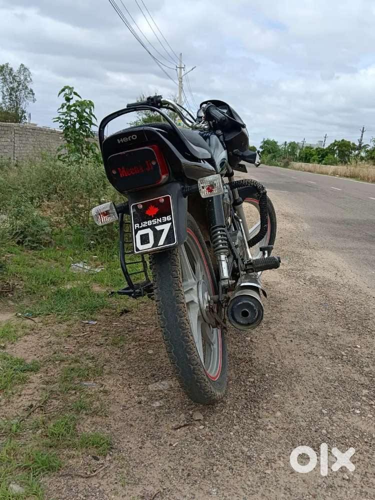 Spl+ black 1party bike hai 2015 model hai new condition