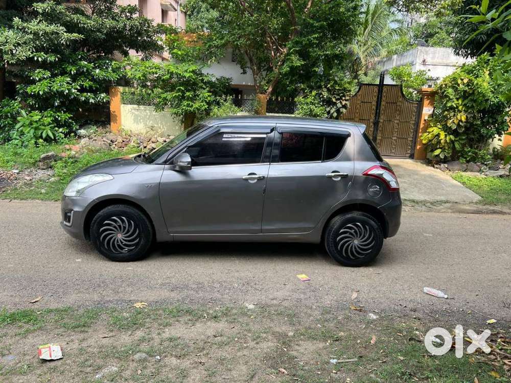 Maruti Suzuki Swift VXI, 2015, Petrol